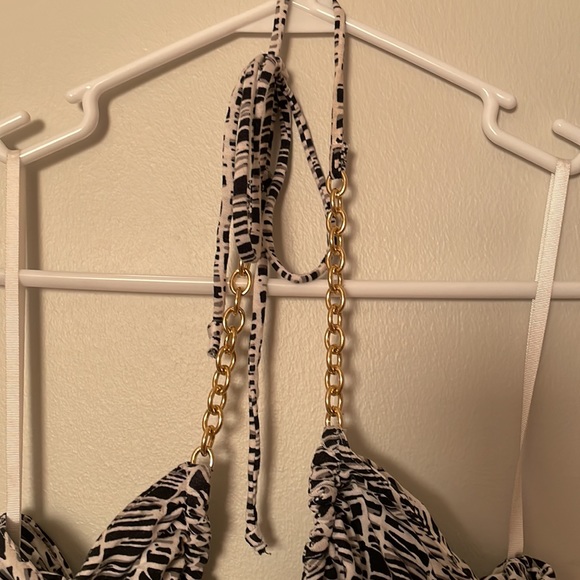 Express halter top - Picture 2 of 5